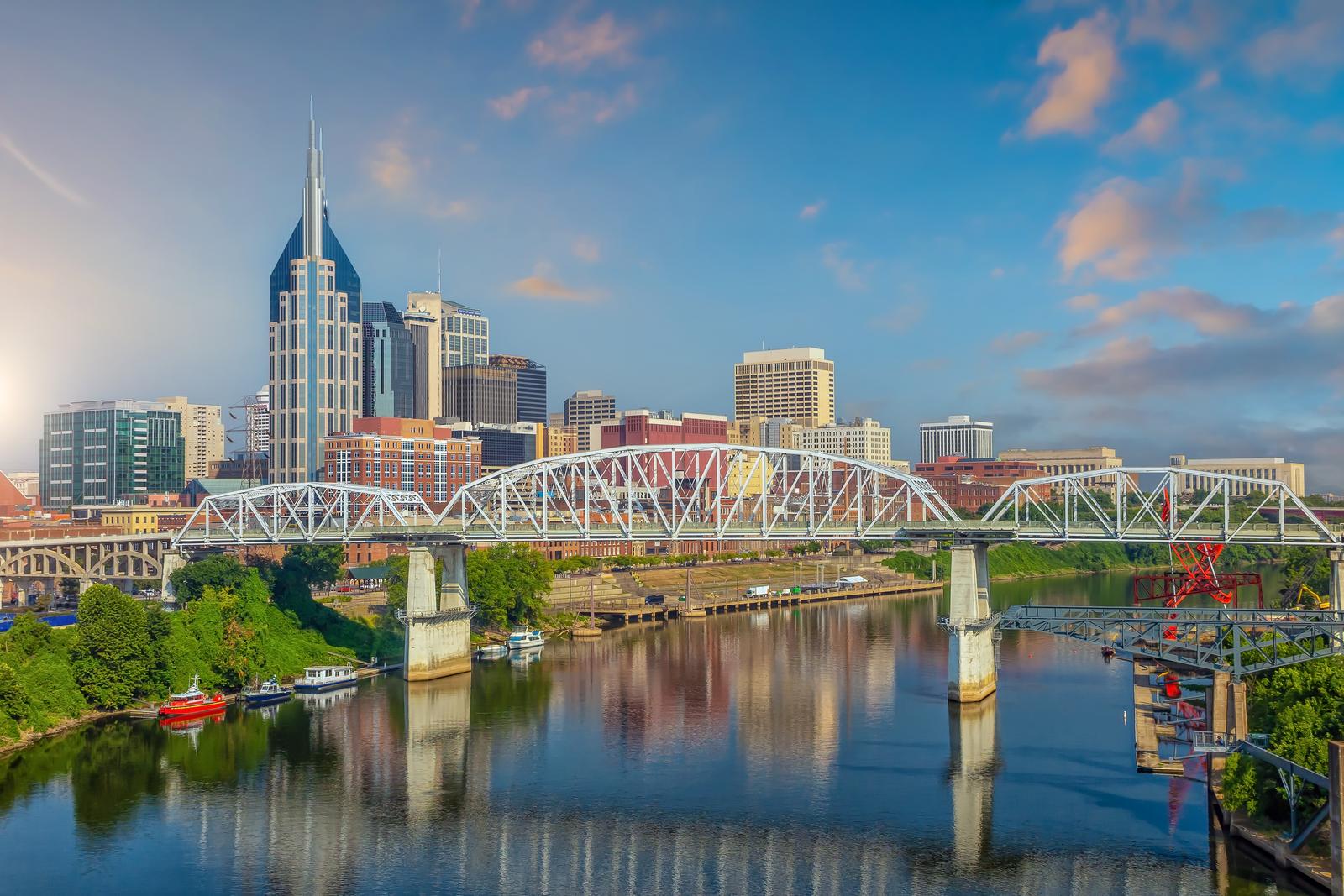 Join the St. Jude Rock 'n' Roll Nashville Marathon