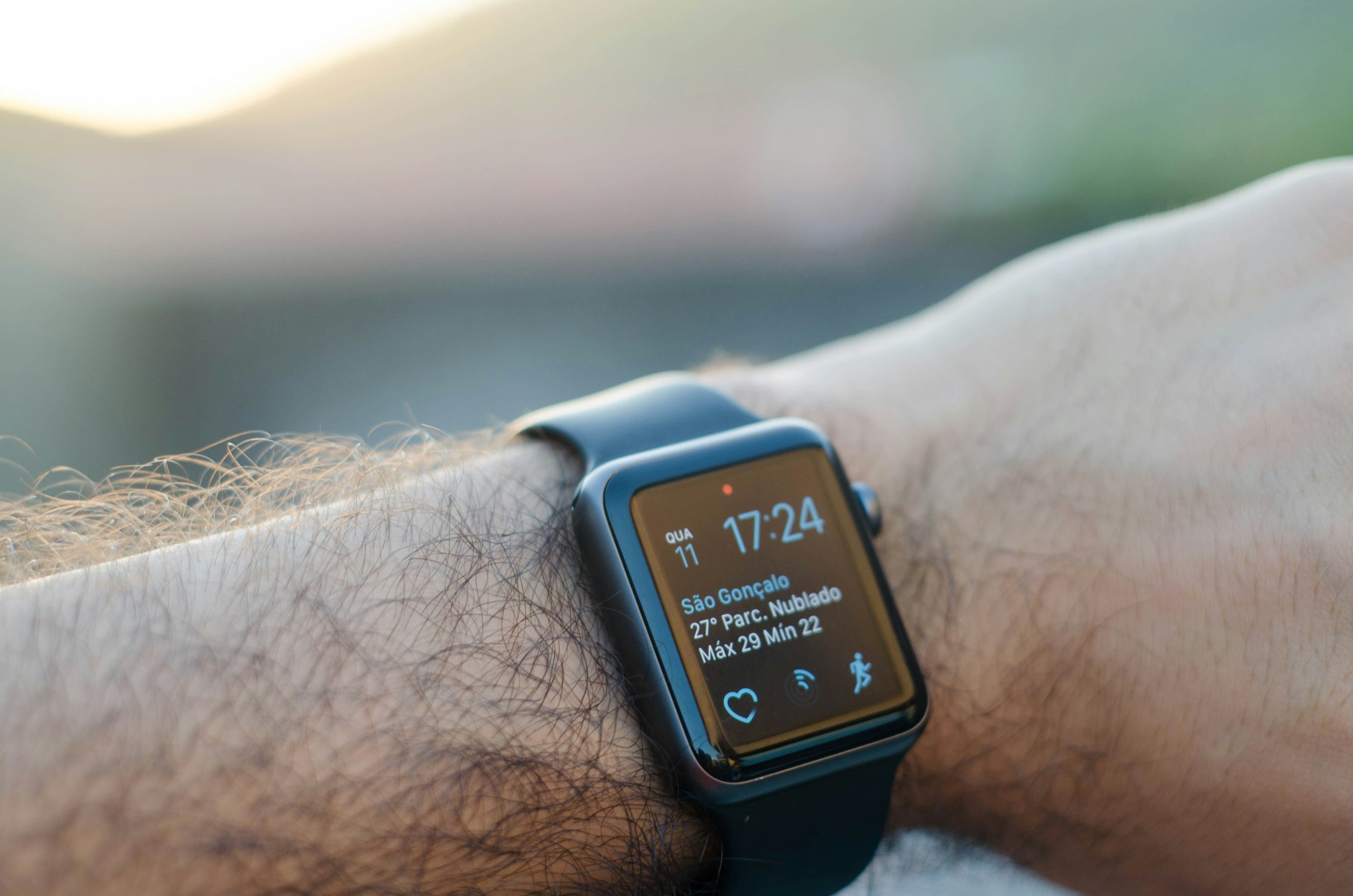 Wearable Tech Trends in 2025: What’s Worth Tracking (and What’s Just Noise)