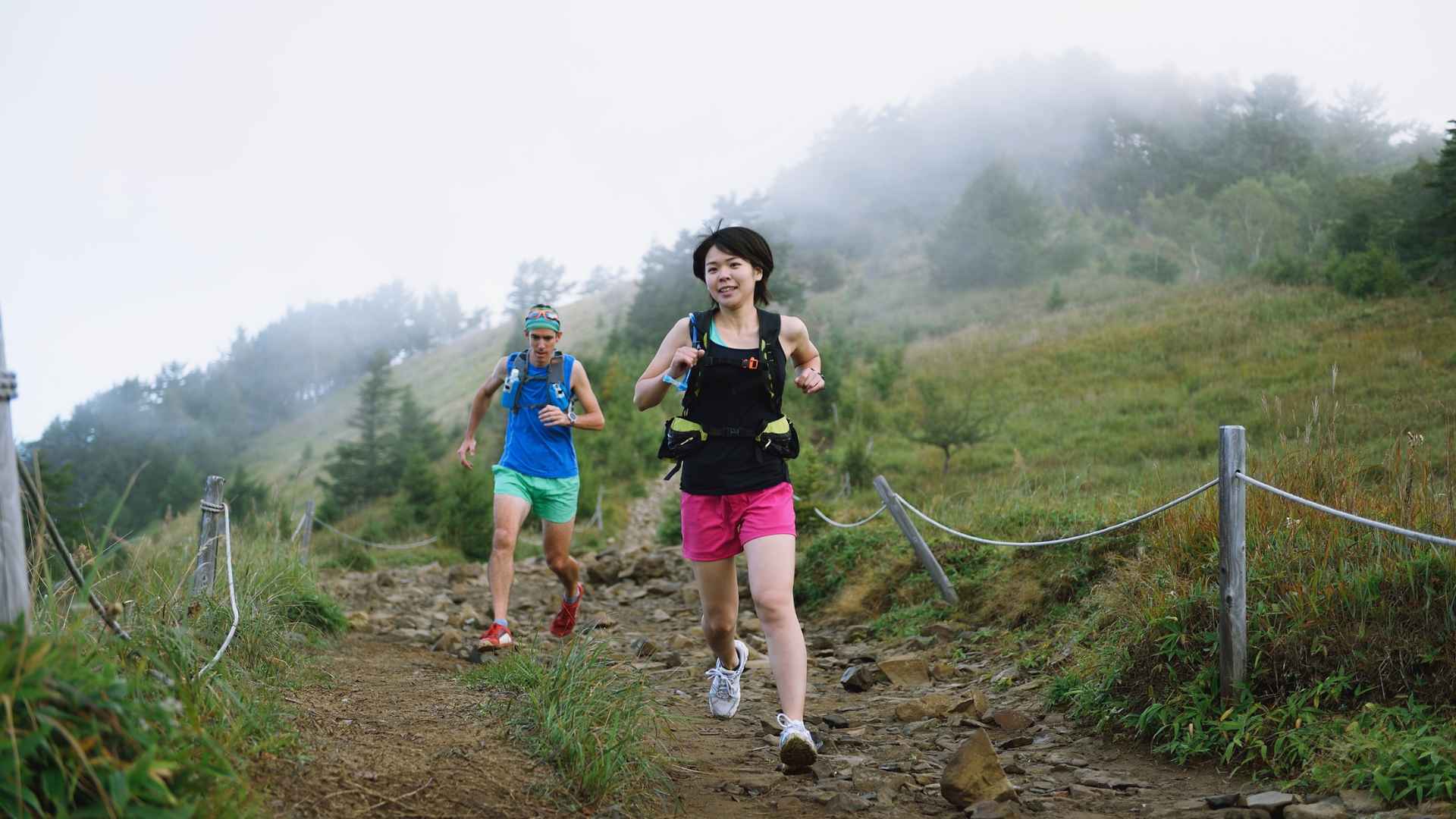 How Trekking Poles Help Trail Runners