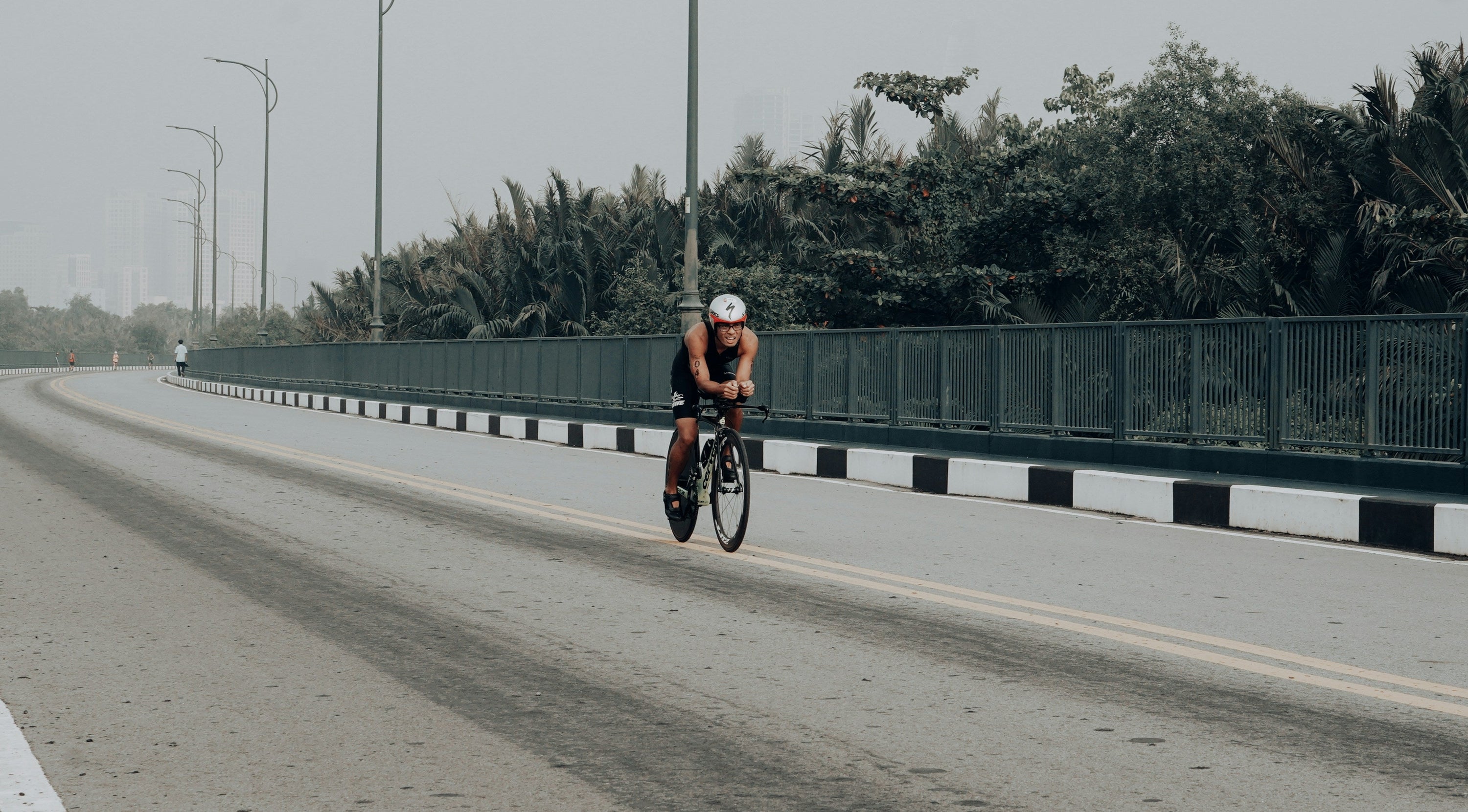 How to Pick Your First Triathlon Bike (Without Going Broke)
