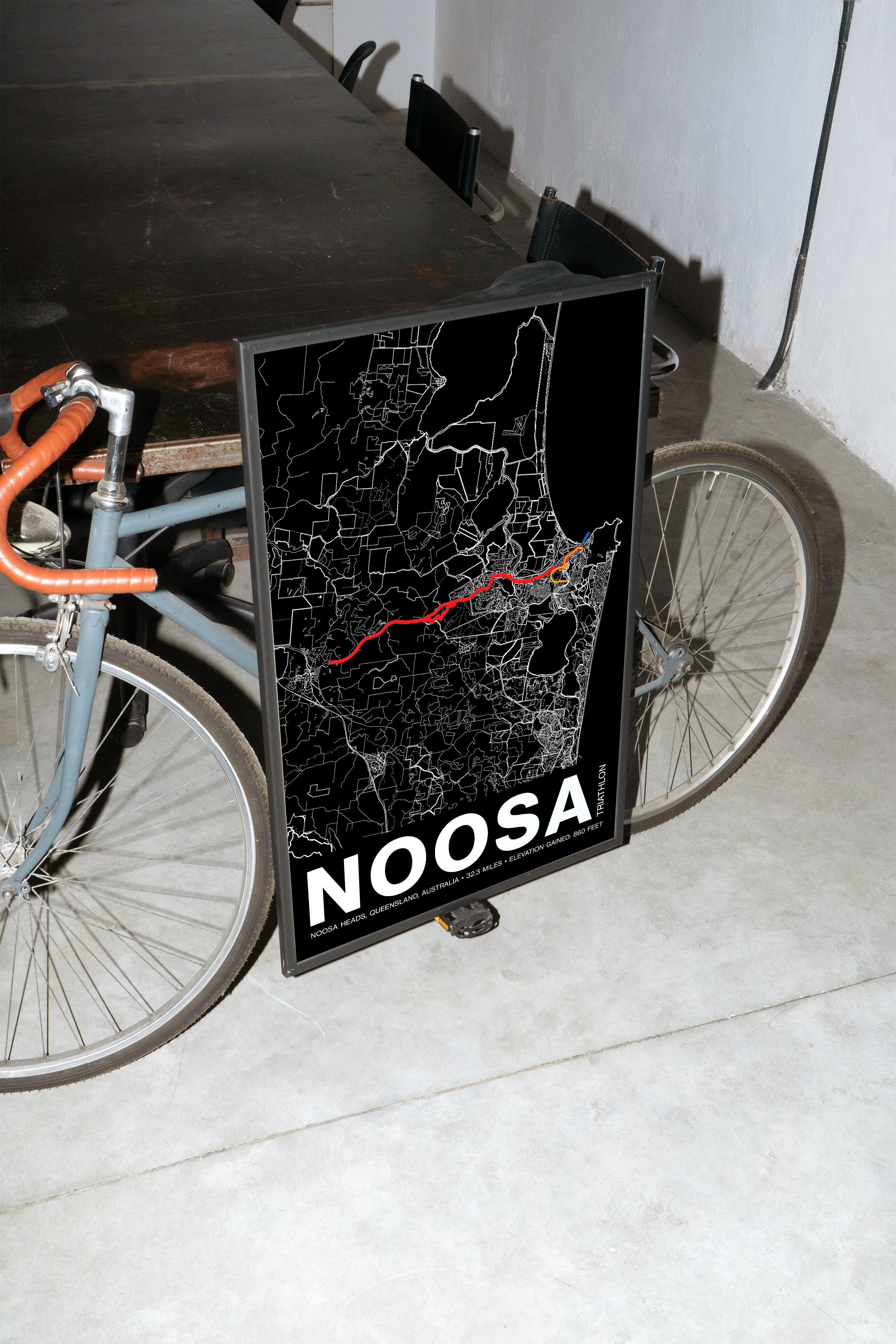Noosa Triathlon Poster - Grid Style